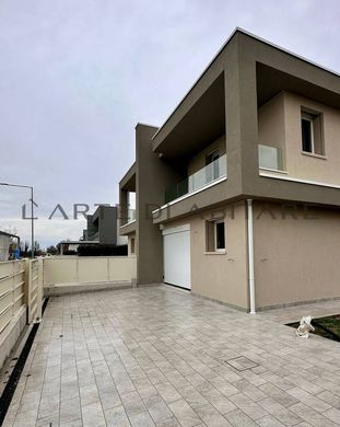 빌라 / Albignasego, Provincia di Padova