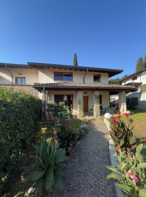 빌라 / Torre de' Roveri, Provincia di Bergamo