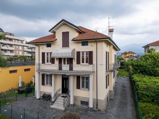 Villa in Baveno, Verbania