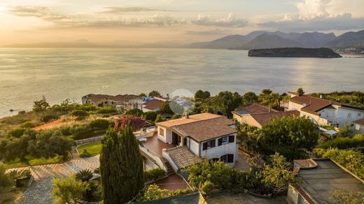 Villa a San Nicola Arcella, Cosenza