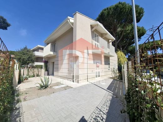 Villa in Cervia, Provincia di Ravenna