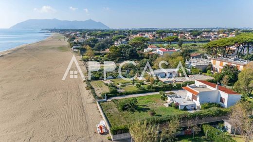 Villa in Terracina, Provincia di Latina