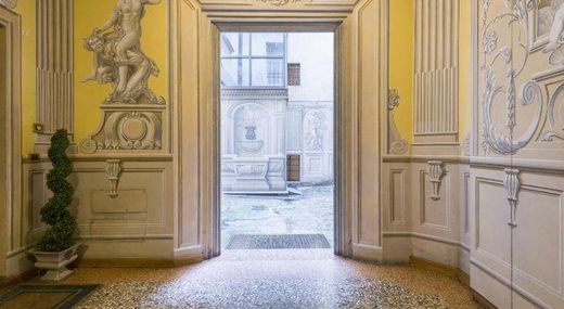 Пентхаус, Болонья, Bologna