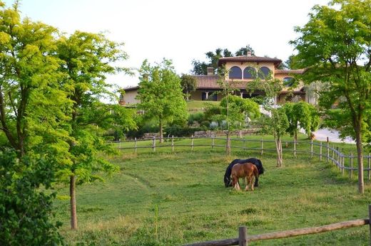 Villa a Poggio Catino, Rieti