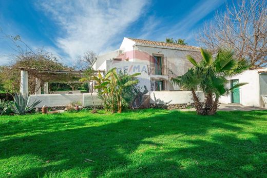 Country House in Giarre, Catania