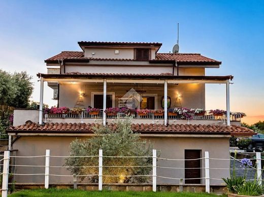 Villa in Marino, Rom