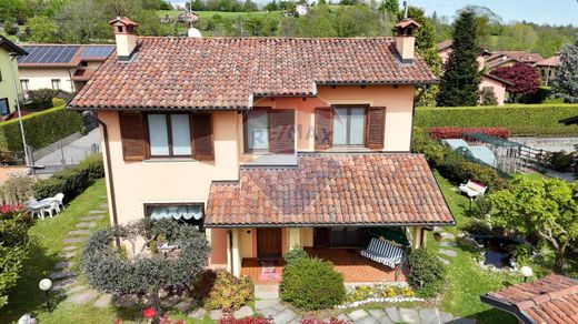 Villa in Occhieppo Superiore, Provincia di Biella