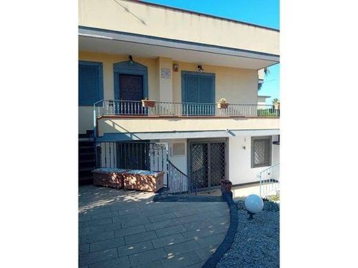 Villa a Scafati, Salerno