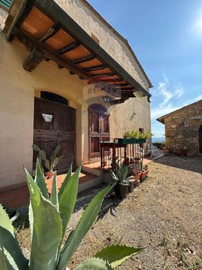 Köy evi San Gimignano, Siena ilçesinde