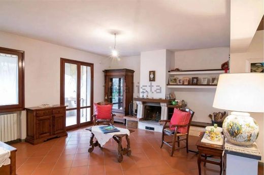 Villa - Carmignano, Provincia di Prato