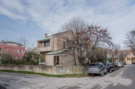 Willa w Fano, Provincia di Pesaro e Urbino