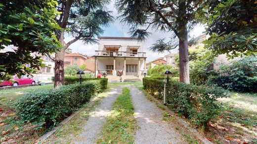 Villa a Cinisello Balsamo, Milano