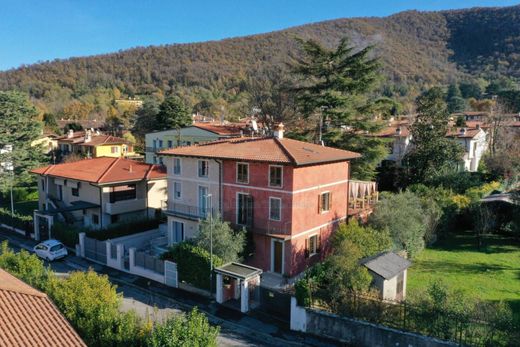 Villa Brescia, Brescia ilçesinde