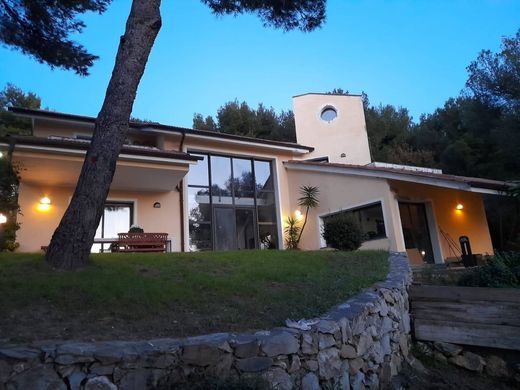 Villa in Andora, Provincia di Savona