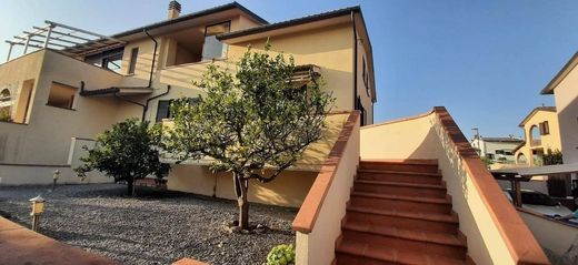 Apartament w Cecina, Provincia di Livorno