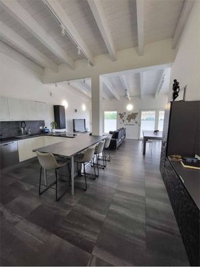 Penthouse in Modena, Provincia di Modena