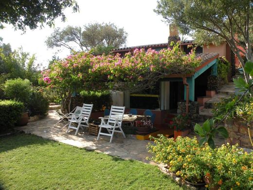 Villa en Villasimius, Provincia del Sud Sardegna