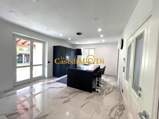 Villa in Pietrasanta, Provincia di Lucca