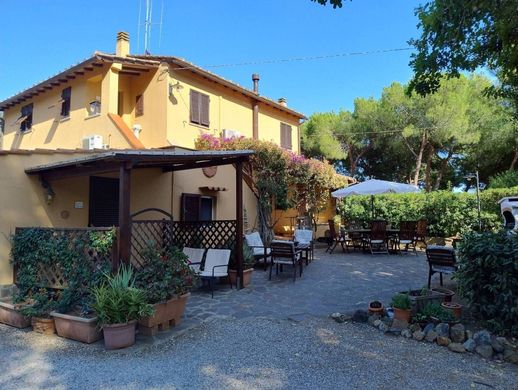 Landsitz in Porto Azzurro, Provincia di Livorno