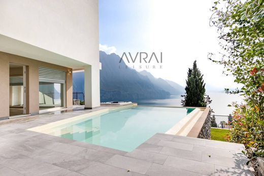 Villa in Riva di Solto, Provincia di Bergamo