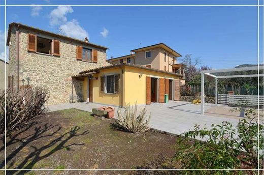 Villa Larciano, Pistoia ilçesinde