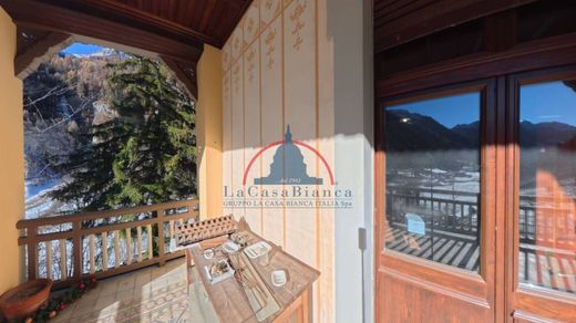 빌라 / Gressoney-Saint-Jean, Valle d'Aosta