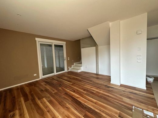 Villa in Creazzo, Provincia di Vicenza