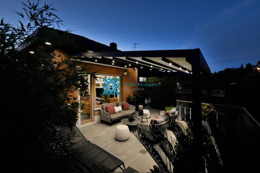 Penthouse Roma, Lazio bölgesinde