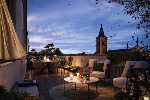 Penthouse Ferrara, Ferrara ilçesinde