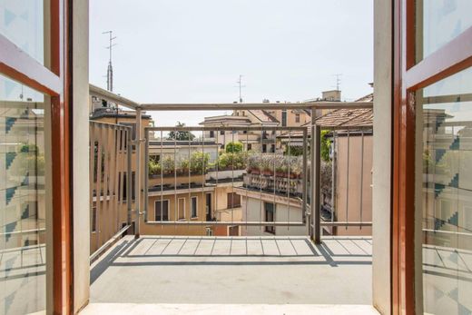 Appartamento a Milano, Lombardia