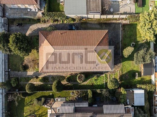 Villa in Brugherio, Province of Monza and Brianza