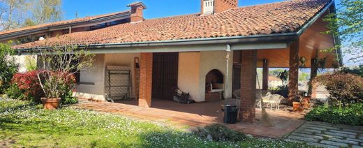 Willa w Carugo, Provincia di Como