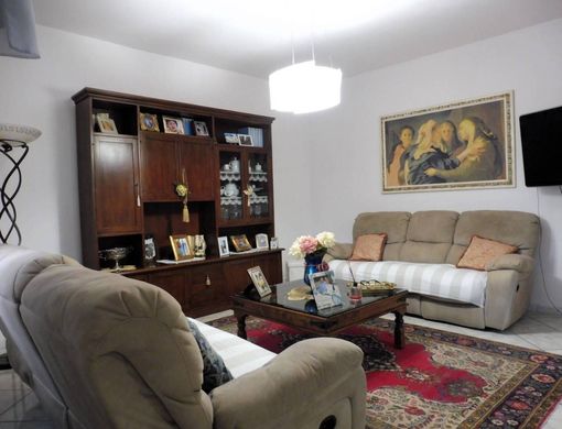 Villa a Empoli, Firenze