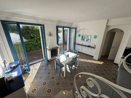 Villa in Terracina, Provincia di Latina