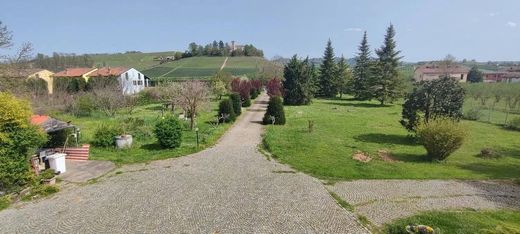 Villa a Alba, Cuneo