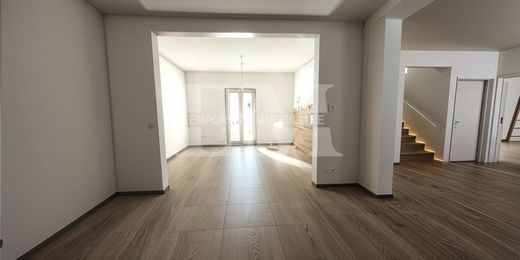 Casa di lusso a Empoli, Firenze