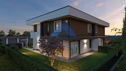 Willa w Correzzana, Provincia di Monza e della Brianza