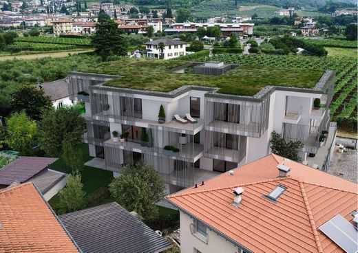 아파트 / Riva del Garda, Provincia autonoma di Trento