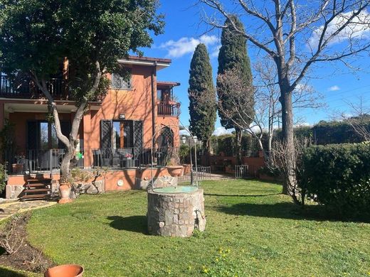 Villa in Ciampino, Rome