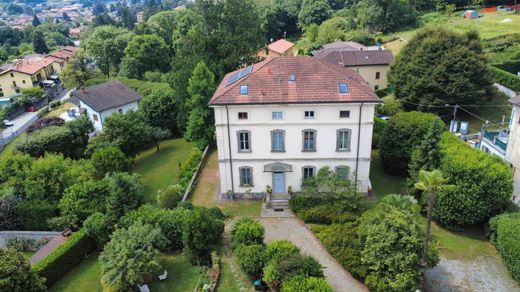 Villa in Cadegliano-Viconago, Provincia di Varese