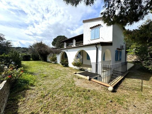 Villa in Tertenia, Provincia di Nuoro