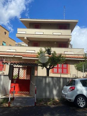 Villa in Rome, Latium