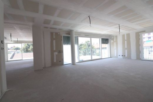 Penthouse in Busto Arsizio, Provincia di Varese