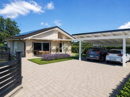 Villa in Romagnano Sesia, Provincia di Novara