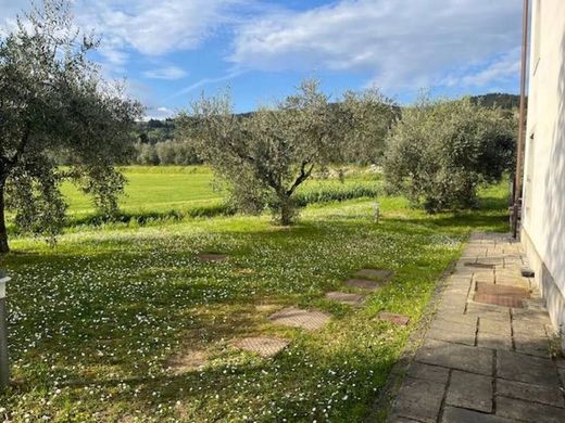 Apartment in Calenzano, Florence