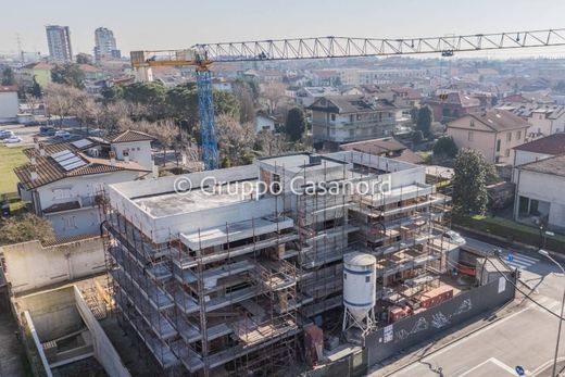 아파트 / Cernusco sul Naviglio, Città metropolitana di Milano