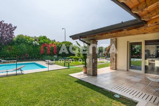 Nuvolera, Provincia di Bresciaのヴィラ