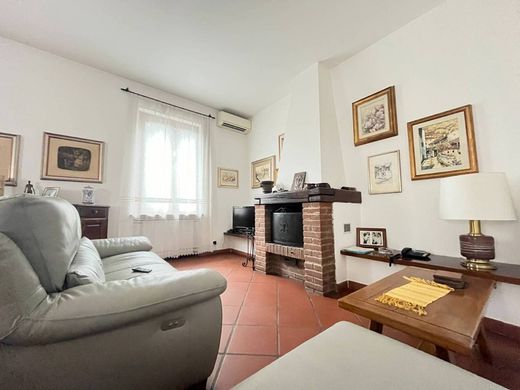 Apartment / Etagenwohnung in Mailand, Lombardei