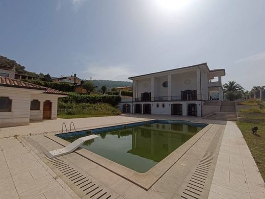 Villa a Lamezia Terme, Catanzaro