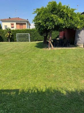Villa en Vertemate Con Minoprio, Provincia di Como